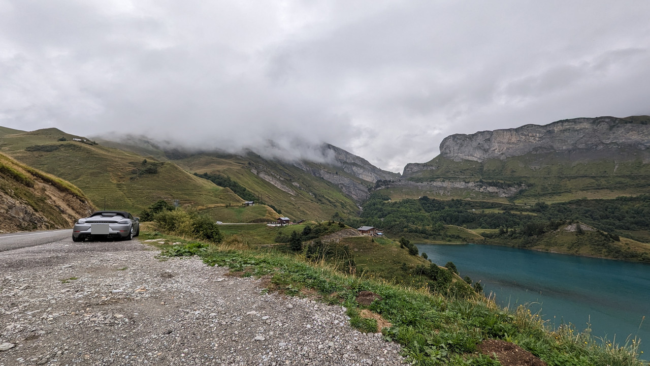 Route des grandes alpes en 718 spyder J0-CORMET-panorama-voitire