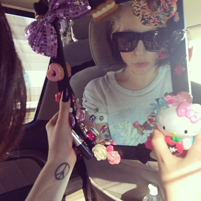 12-3-13-Instagram-001.webp