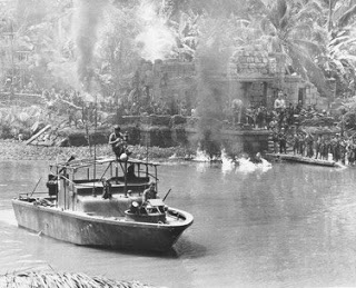 apocalypse_now_boat