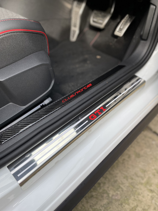 89833FDC-5202-4232-9B8F-D0D55E714A4F