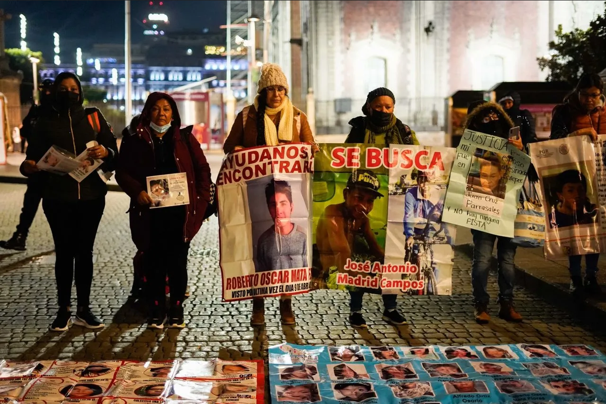 AMLO “busca nuestros desaparecidos y nos los vuelvas a desaparecer”, exigen colectivos