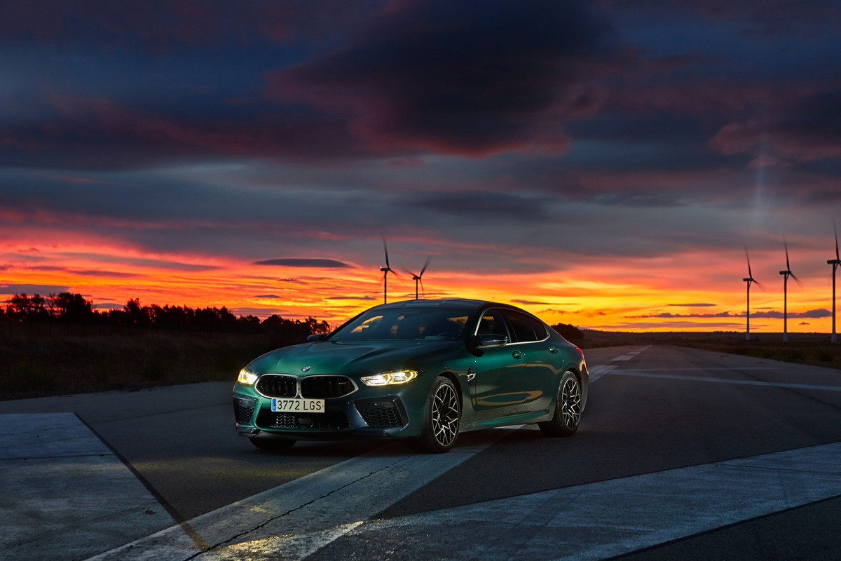 P90397549_highRes_bmw-m8-gran-coup-fir