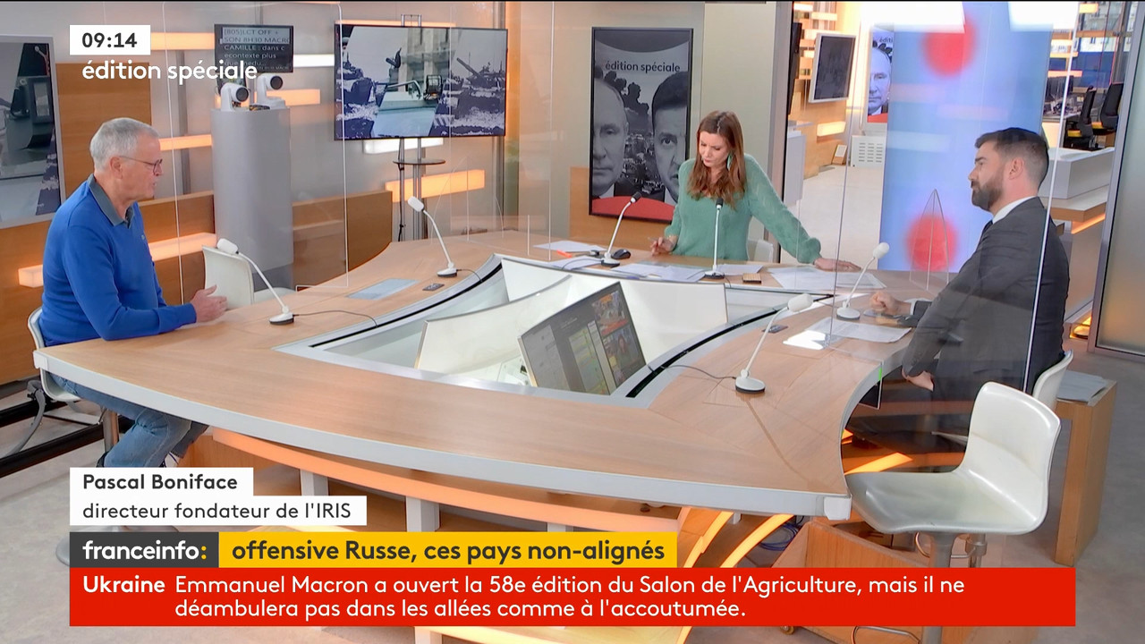 La matinale 2022_02_26_07_58_00 - Mag. Actualités.ts_snapshot_00.15.49.511