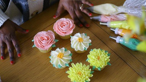 Buttercream Flower Piping Course For Beginners