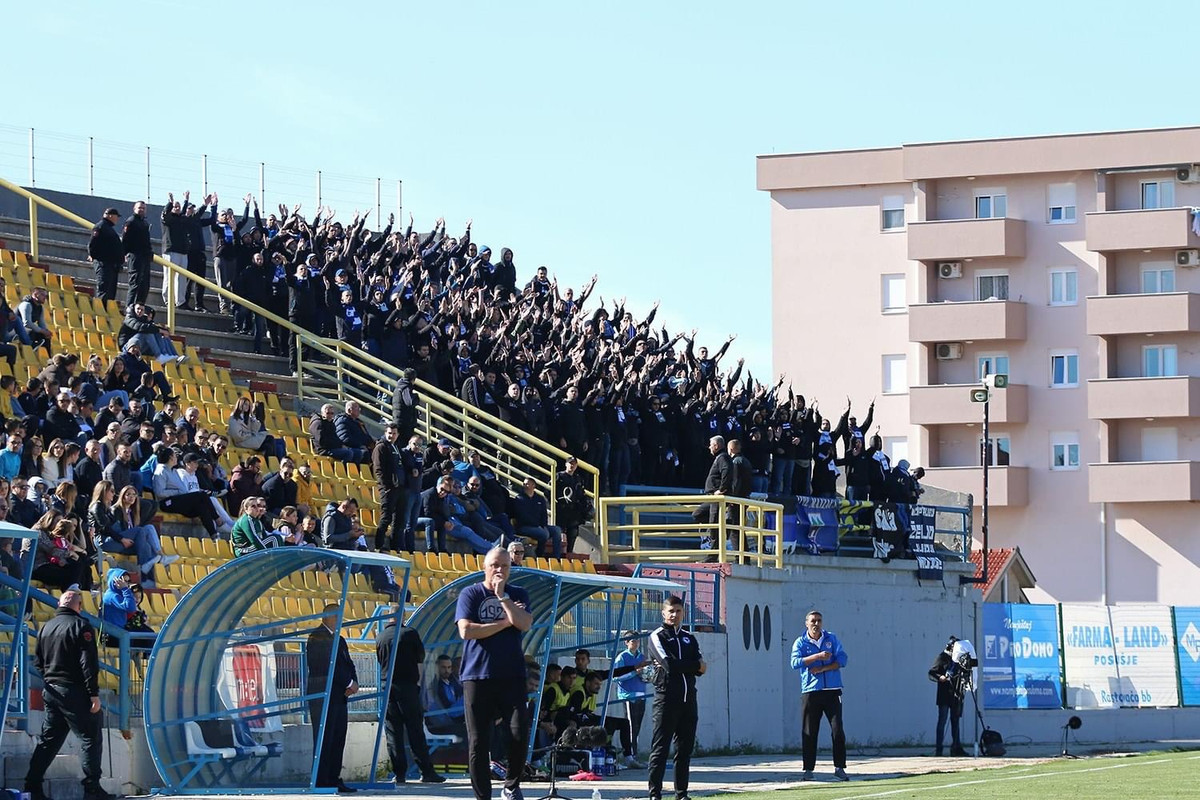 2E765046-B0A5-4704-93E9-87E1556B724D