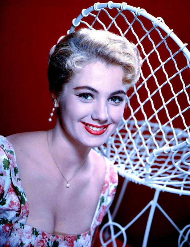 shirley_jones_ma75