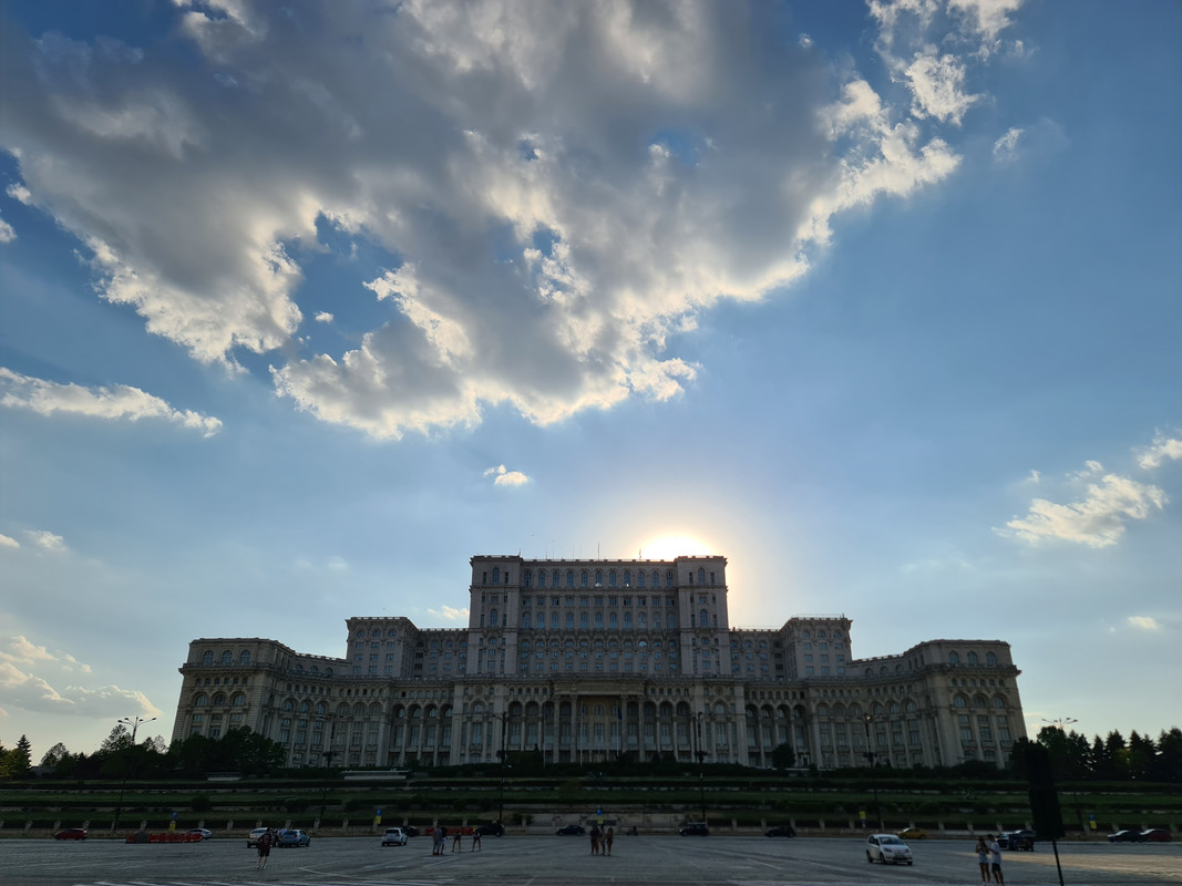 Parlament 2