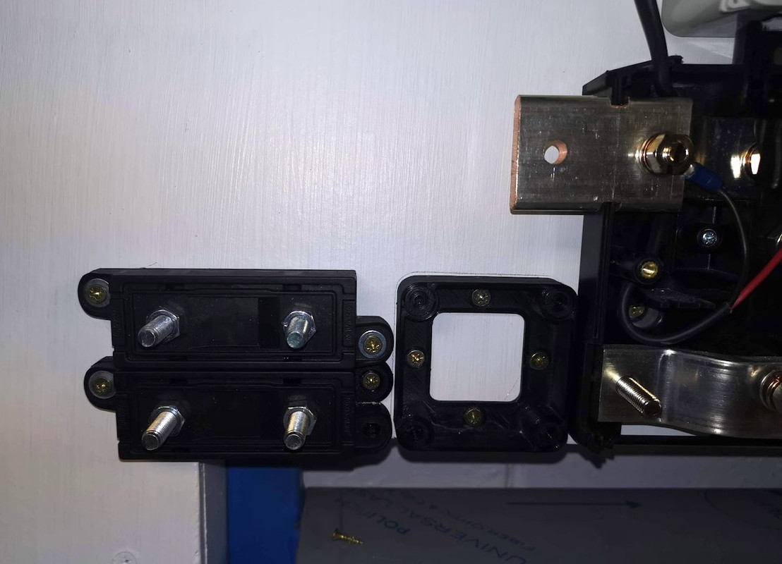 Fuse-Holders-fitted.jpg