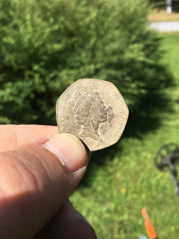 7A5C3758-B20C-4277-9AF8-B601C6E5E48D