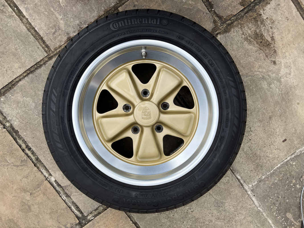 7E897B06-FECD-4EF8-80CF-05019E1D8828