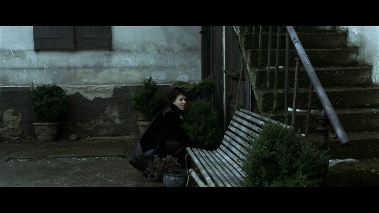 The.Bourne.Identity.2002.2160p.UHD.BDRemux.DTSX.7.1.HYBRID.DoVi-DVT.mkv_20220406_111507.524