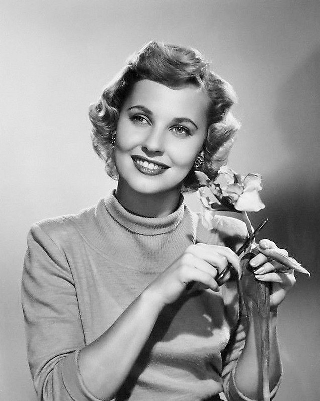 Lola Albright a67 - Postimages.