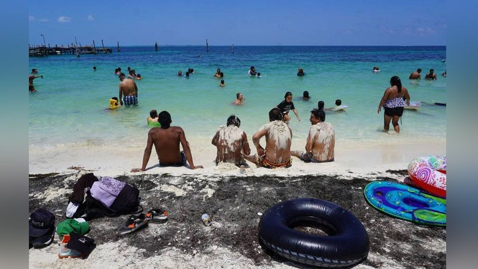 Informalidad, la piedra en el zapato de las 'vacaciones dignas' en México