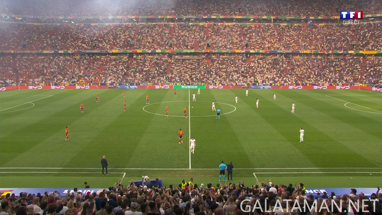 [Image: 07-09-20-22-30-TF1-FHD-Spain-vs-France-t...47-797.jpg]