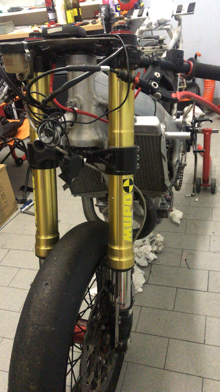 CA5AD87C-FC27-4361-A103-7E7C408757C5