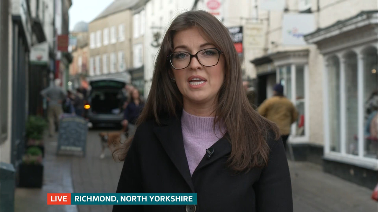 ITV Lunchtime News_20221024_13301355.ts_snapshot_19.23.990