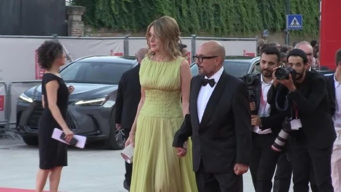 Venezia 81: i look in & out sul red carpet della prima serata Venezia 81: i look in & out sul red carpet della prima serata