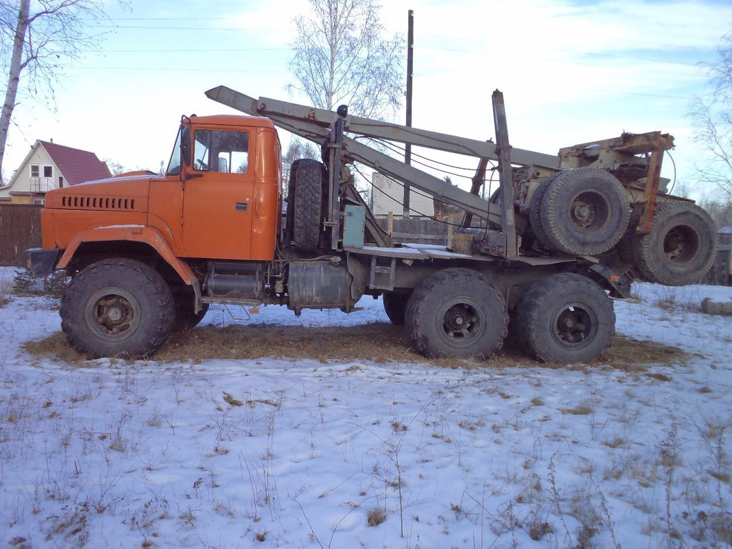 К?АЗ 64372 Лесовоз в Чите (1)