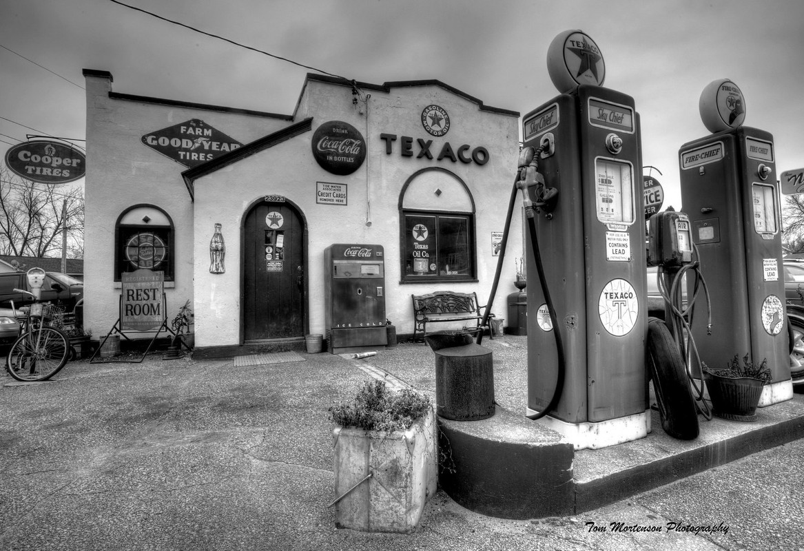 blacknwhite-texaco.jpg