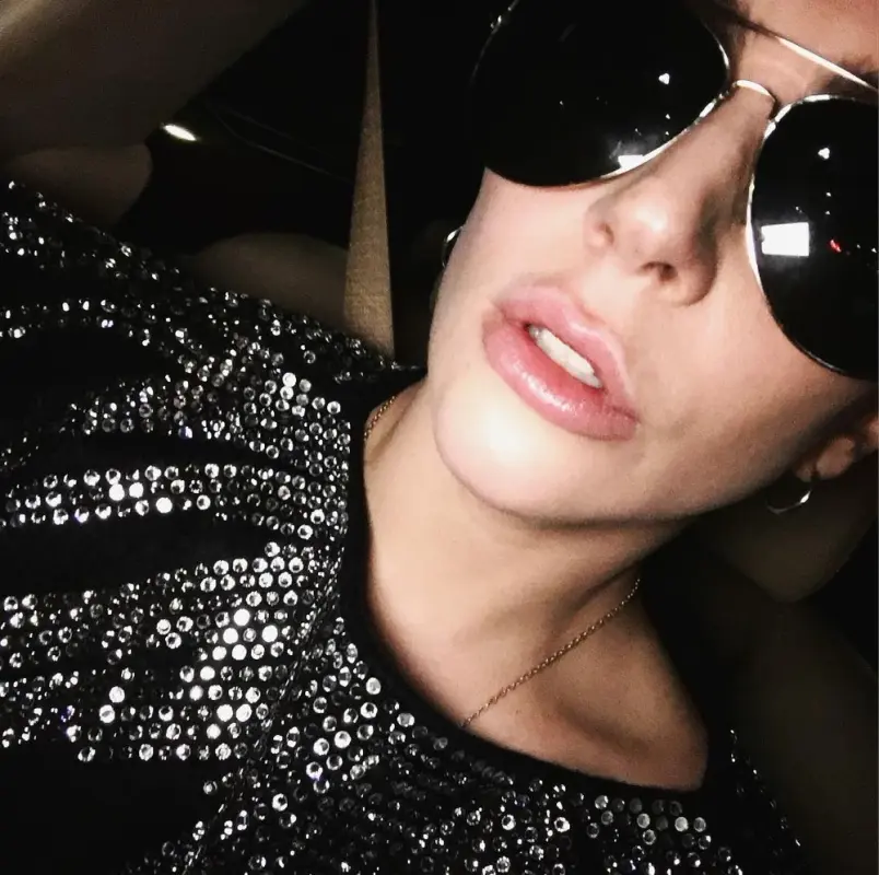 11-19-16-Instagram-001.webp