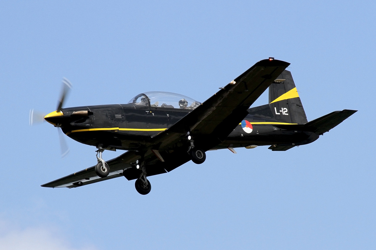 001_PC-7M_KLu_L-12_131 EMVO sq