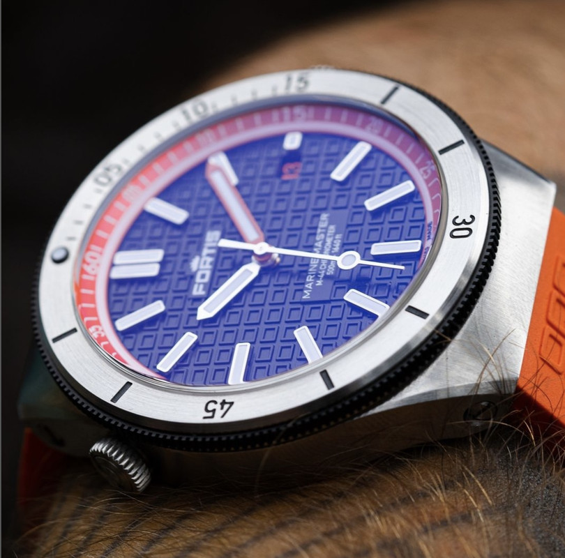 299151EA-CB8C-4514-9D89-7563DA0E4BF9