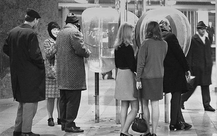 19 атмосферных снимков легендарного фотографа, показывающих жизнь в СССР