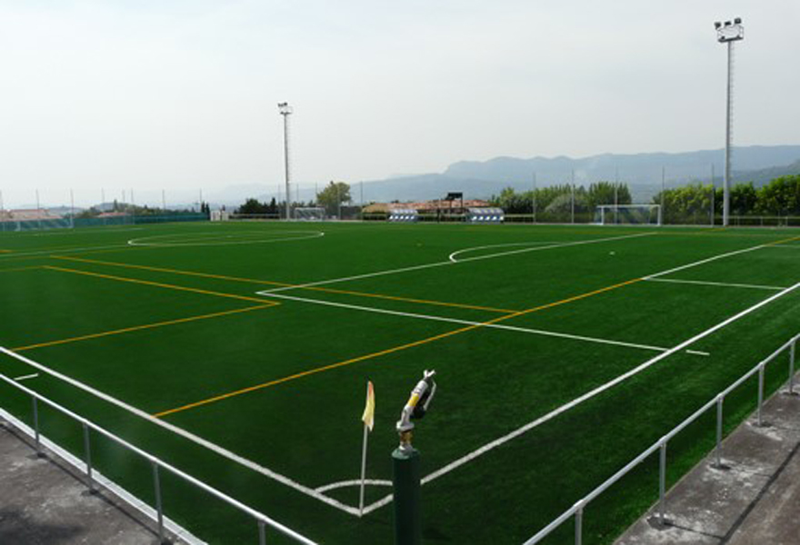 Parc del Torrent - ombra i bancs