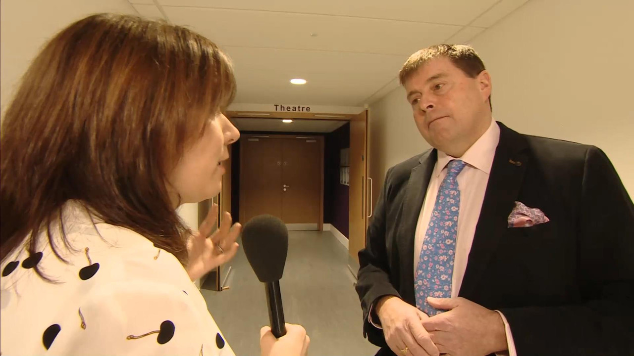 06 February - 18.00.00 - ITV News London. The latest news and we