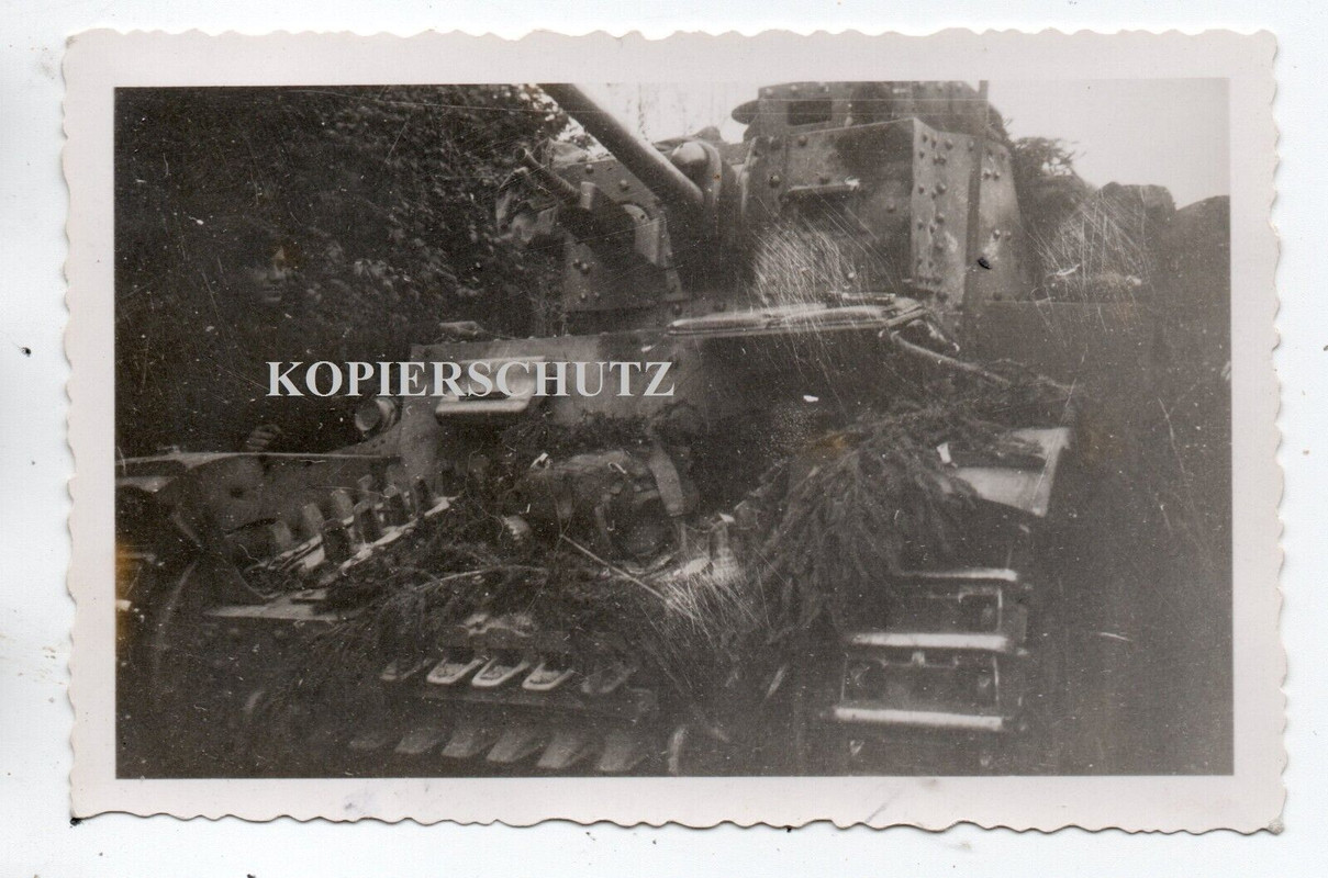 a29- Russland Panzer Rgt. 10 zerst. Panzer tank Sturmgeschütz SDkfz Trümmer
