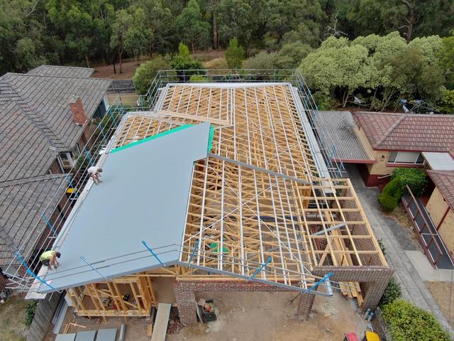 ROOF2.jpg