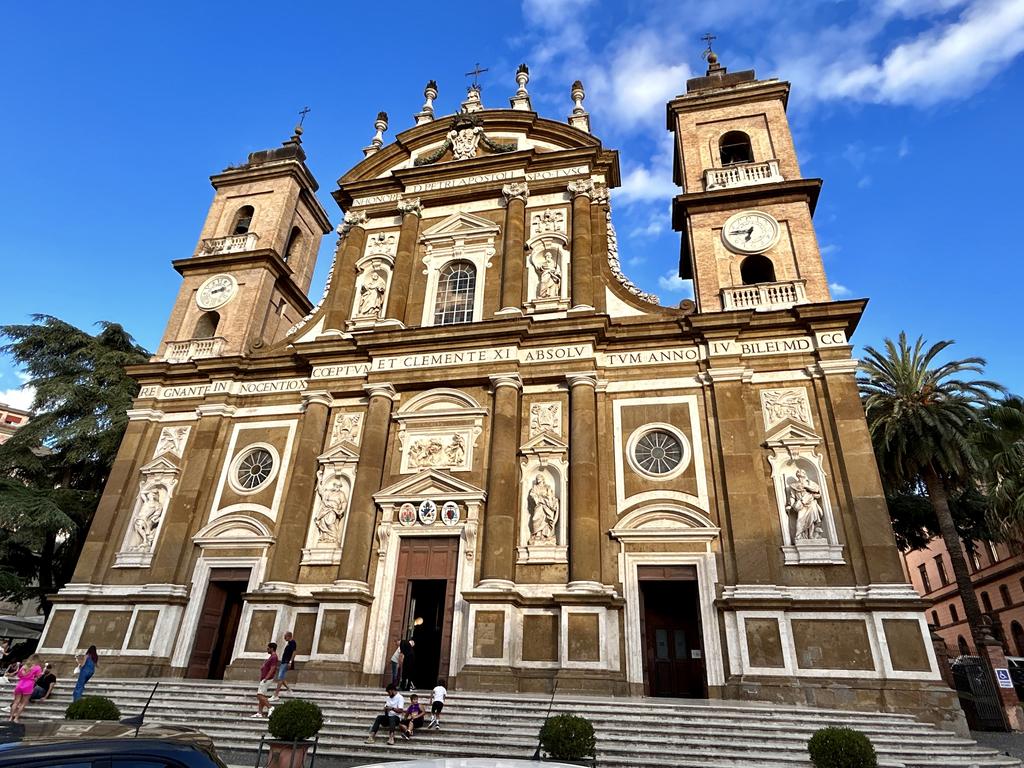Жаркий сентябрь на побережье Тирренского моря.