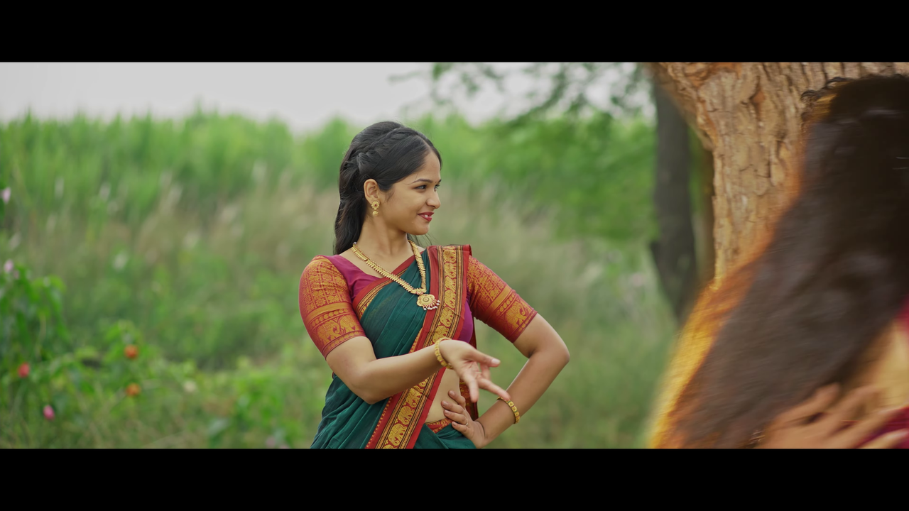 [Image: vlcsnap-2025-10-03-21h59m54s225.png]