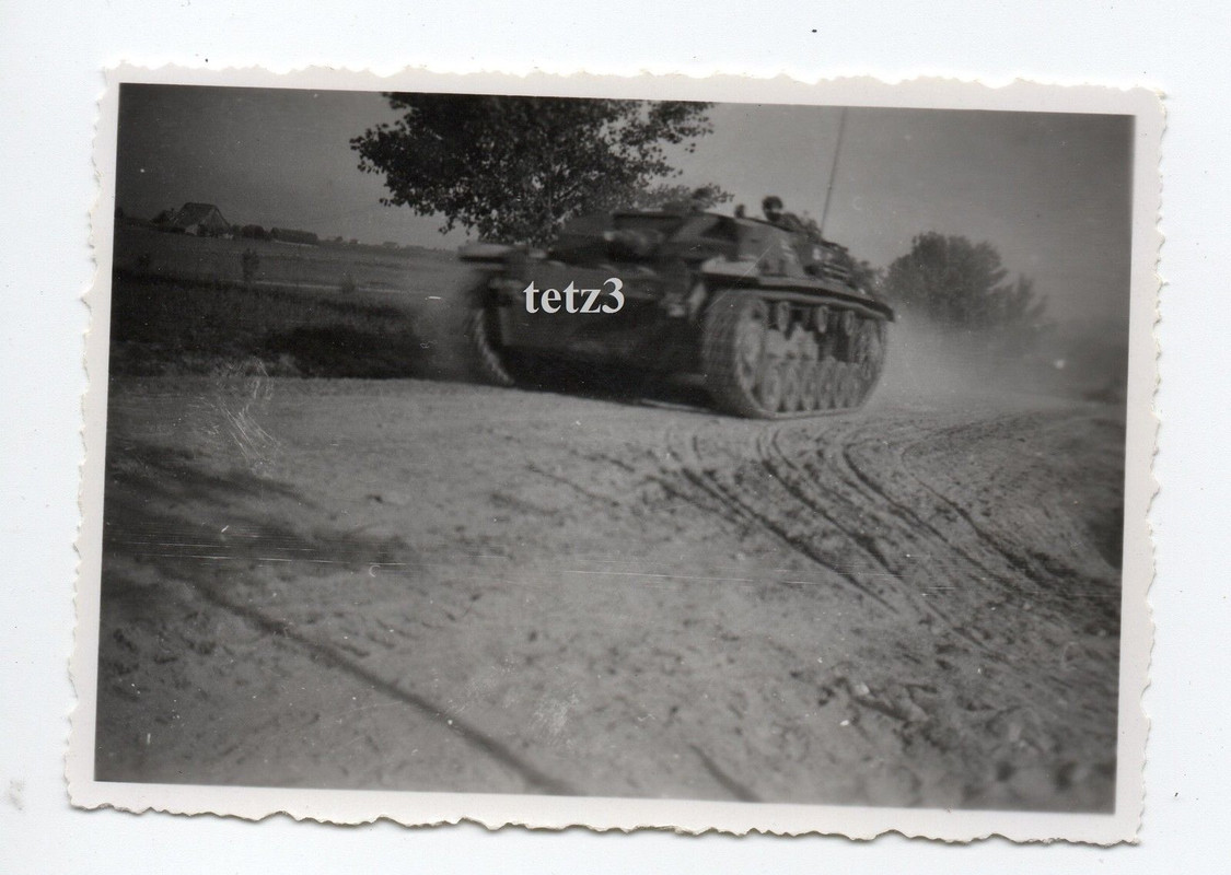 Russland Vormarsch Deutsches Sturmgeschütz Panzer Tank Sdkfz