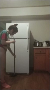 [Image: Voyeur11885140145.jpg]