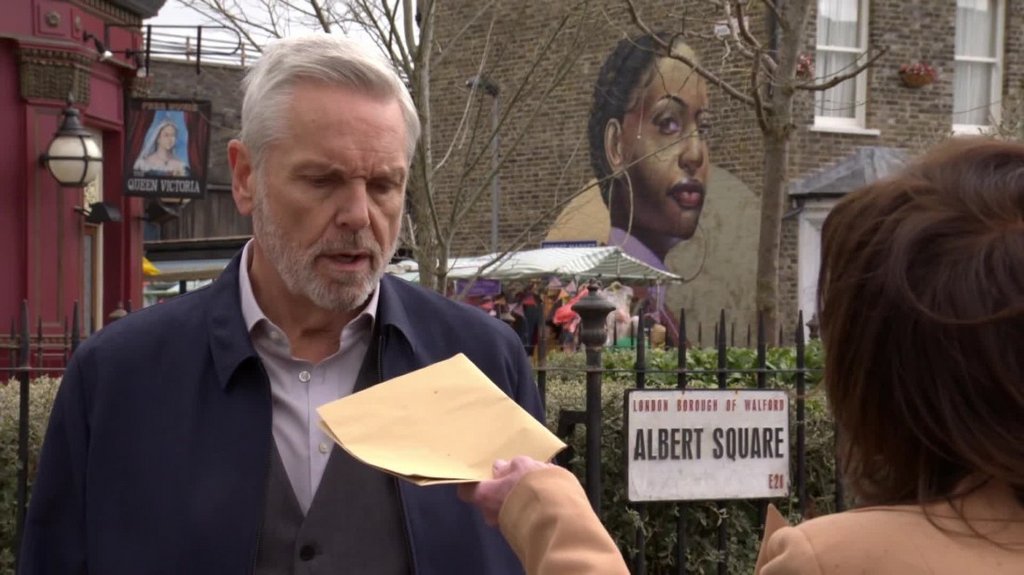 [Image: a77lnas7clv3.jpg]