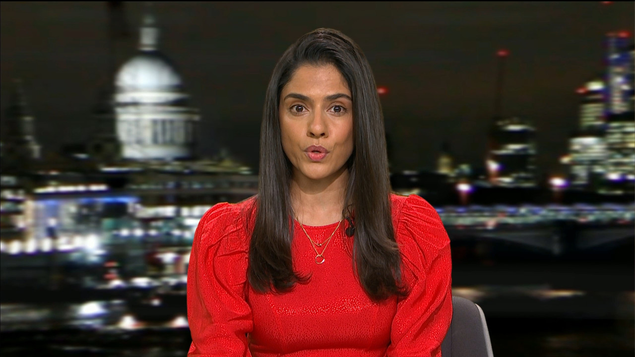 ITV News London_20210114_22302245.ts_snapshot_07.27.569