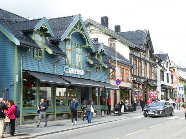 DÍA 3 – Vuelo BERGEN-TROMSØ y visita de TROMSØ - 12 días por Noruega: Bergen - Tromsø - Islas Lofoten - Oslo (5)