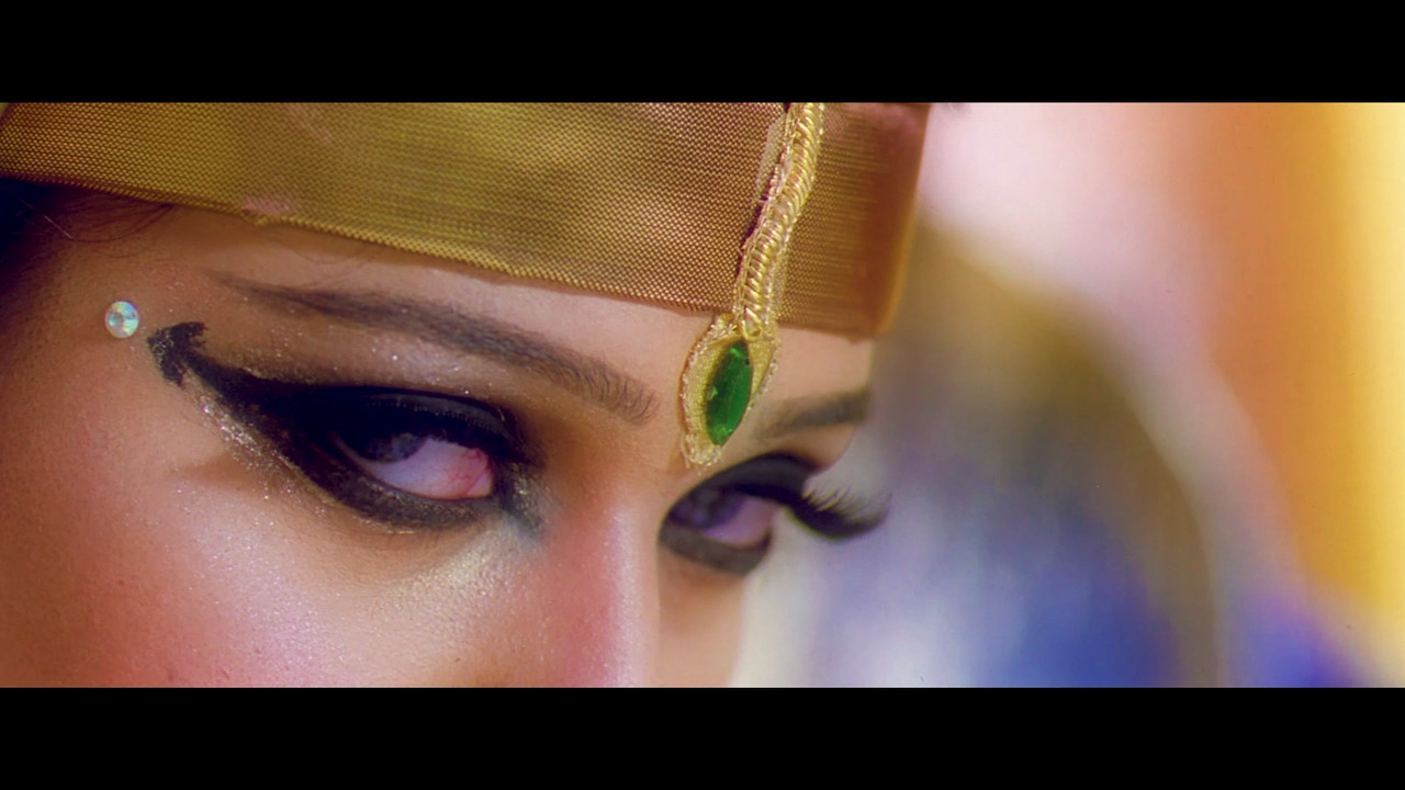 Nayanthara Hot Song 02 From Kuselan 2008 4k.mp4_snapshot_00.12_[2020.12.02_22.28.28]