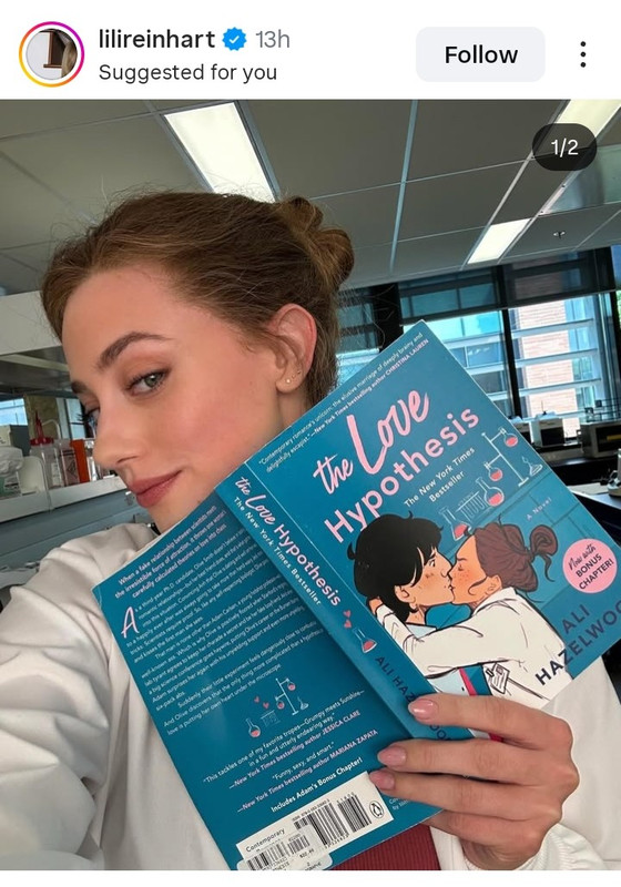 Lili Reinhart on set