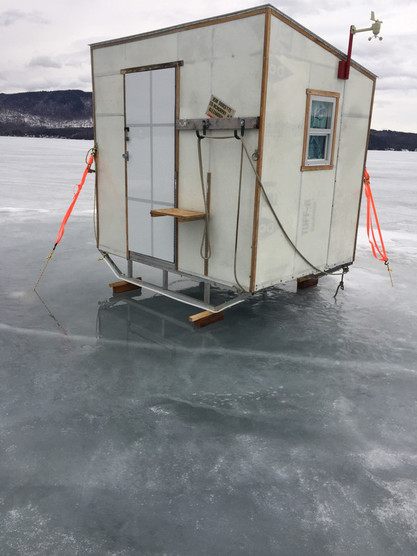 EC6B644F-077D-4C45-8F49-5F8C03D8F717