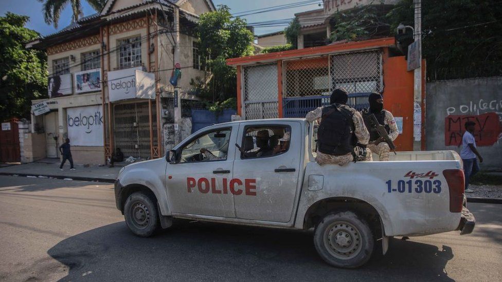 En Haití pandillas asesinan y queman los cuerpos de dos periodistas