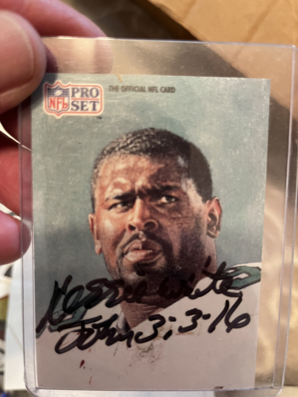 42FAF2A9-1DBD-419E-8E3A-0922E28CE711