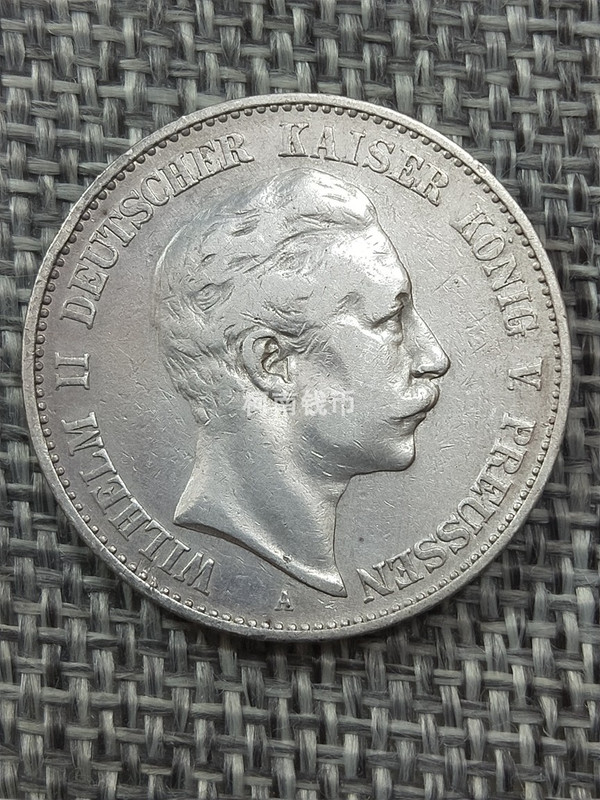 O1CN01Zg2Njv250Z0LCKVCy_!!2642507464