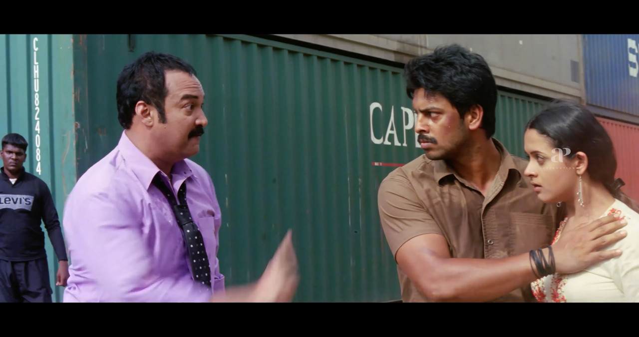 Bhavana - Kizhakku Kadalkarai Salai - In the end Love triumphs 4k.00_00_41_01.Still011