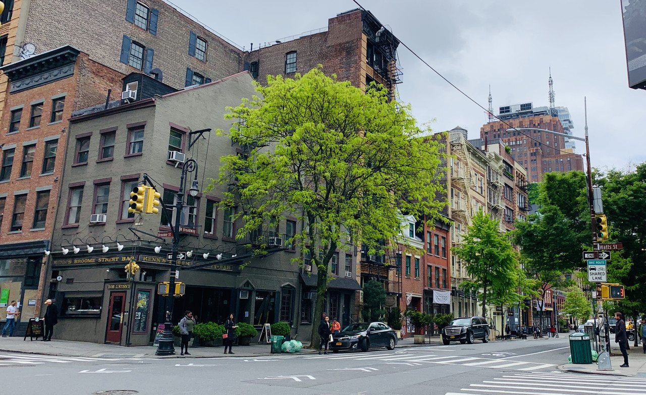 8068CADC-56F7-47A1-A468-1E13BE53354E