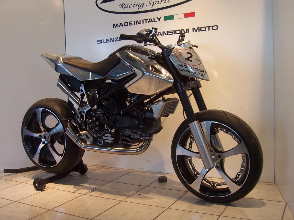 Ducati_Hypermotard_Special_2