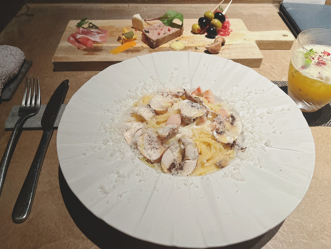 ホテルのディナー