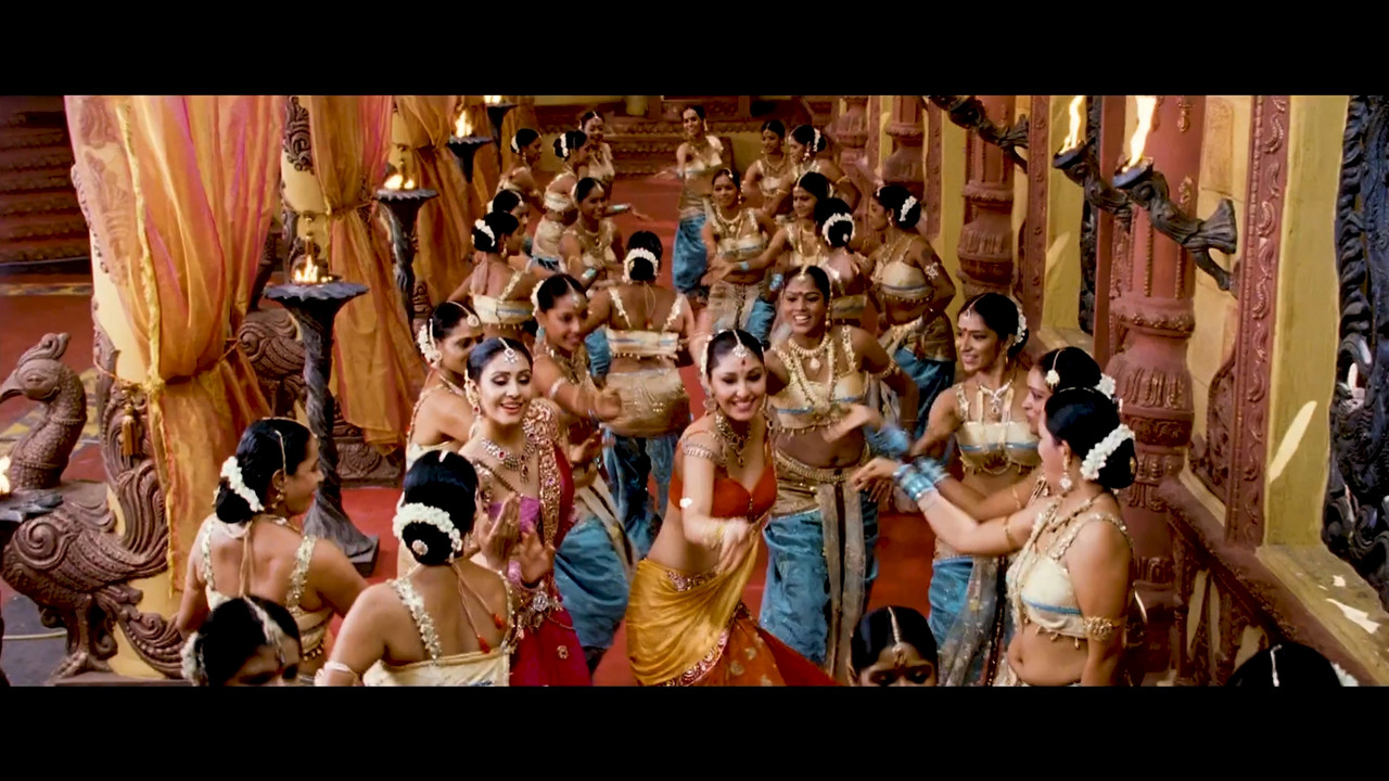 Ponnar Shankar 2011 Hot Song 4k.mp4_snapshot_04.29_[2020.12.12_00.09.11]