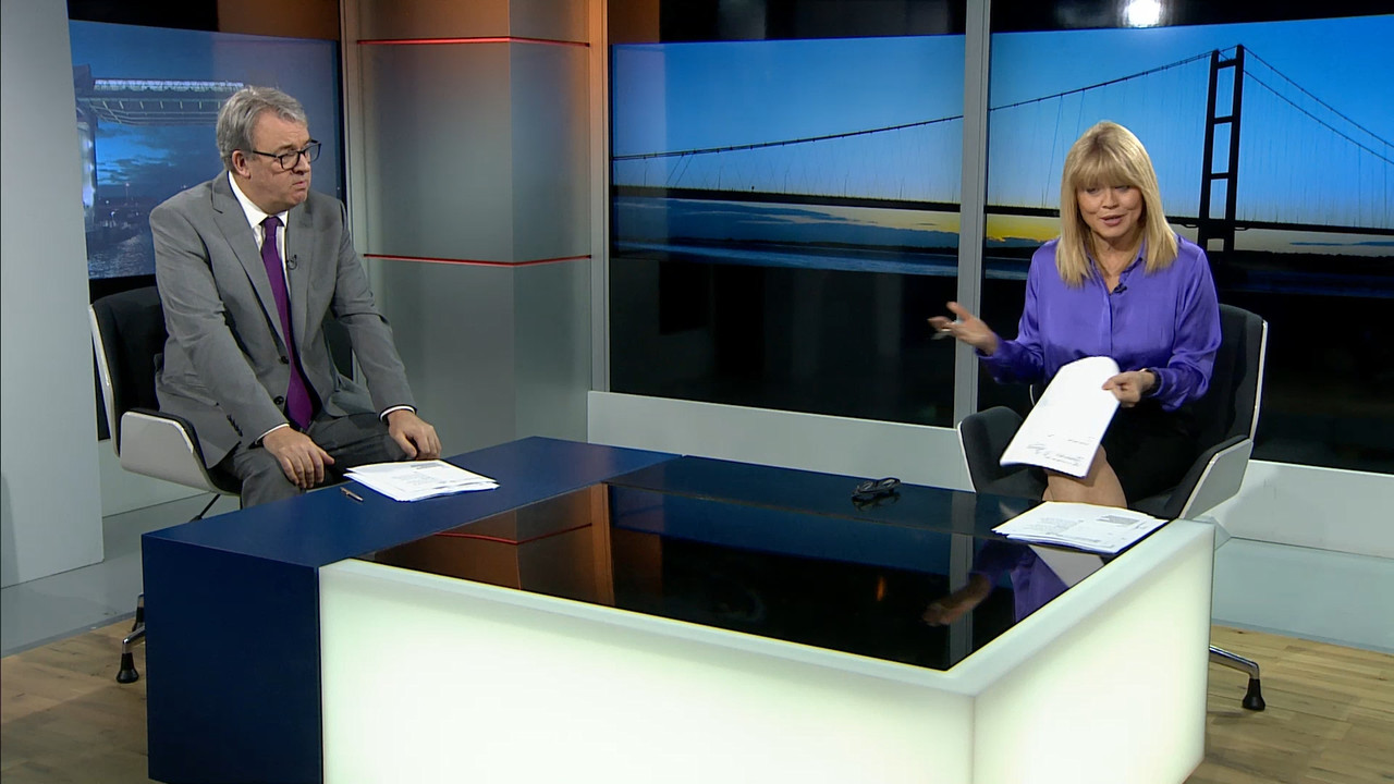02.25 - 18.00.00 - ITV News West Country. News for Devon, Cornwall, S....ts_snapshot_32.13.814